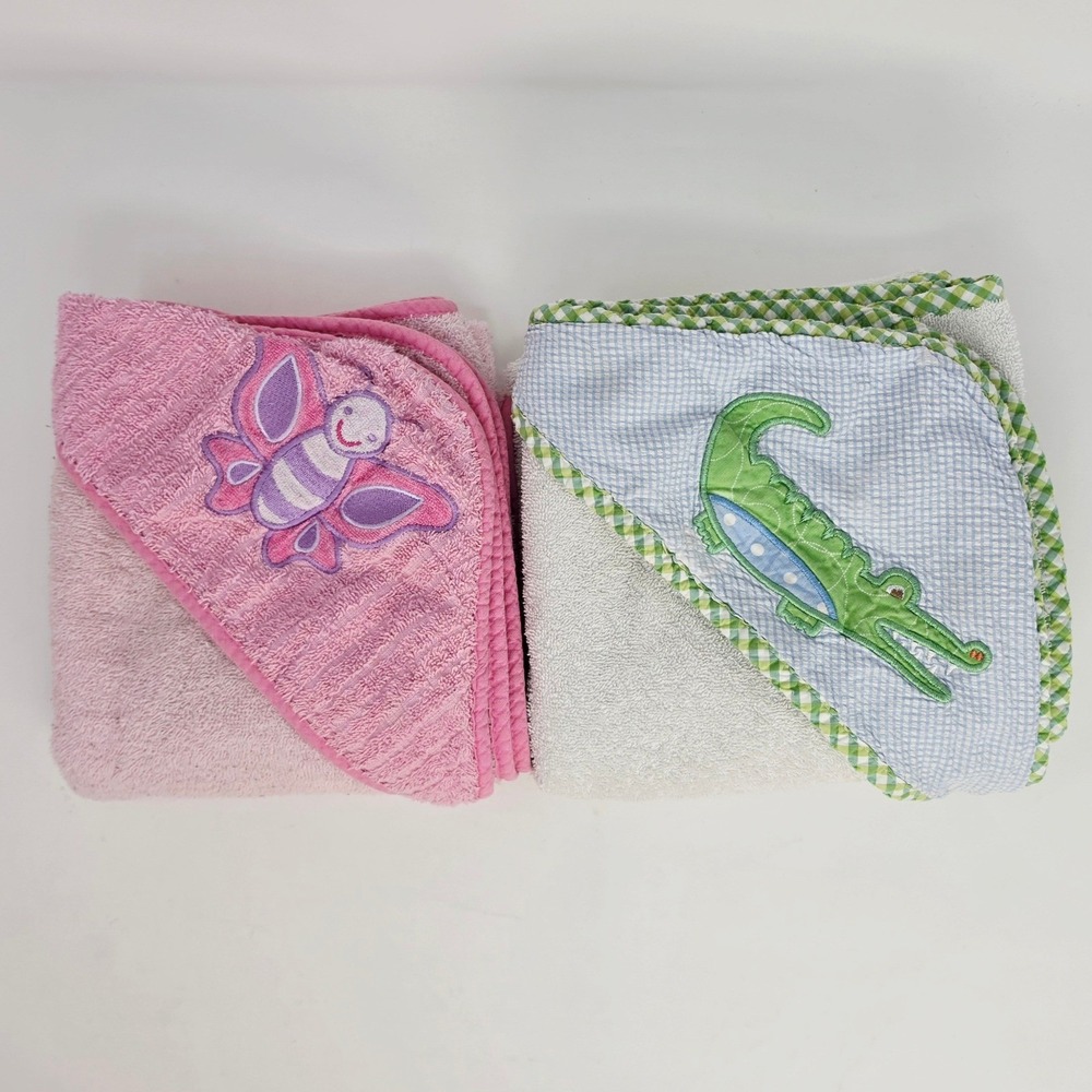 Mon Lapin 3 Marthas Hooded Baby Towels Lot of 2 Terry Butterfly White Alligator